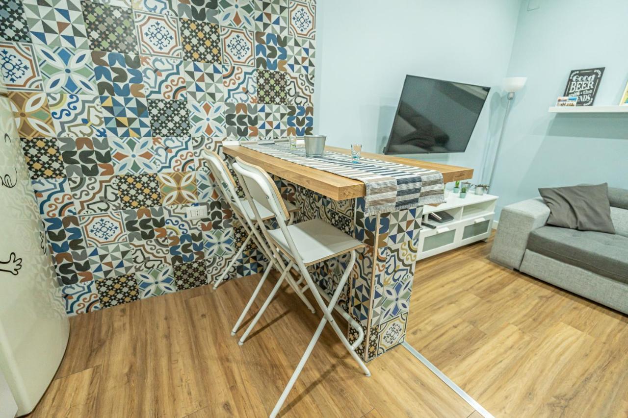 Casa Vacanze Decumano 17 نابولي المظهر الخارجي الصورة