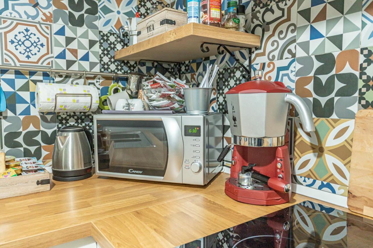 Casa Vacanze Decumano 17 نابولي المظهر الخارجي الصورة