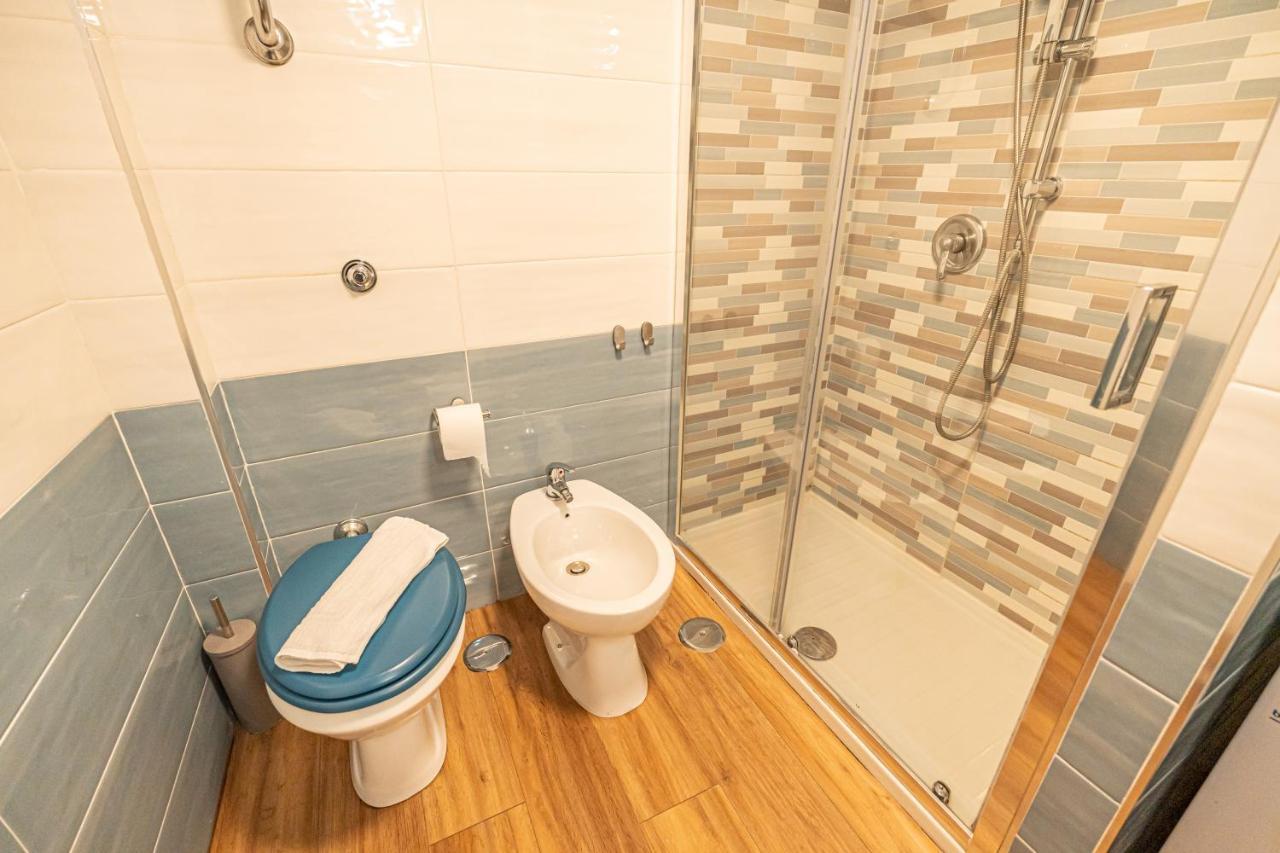 Casa Vacanze Decumano 17 نابولي المظهر الخارجي الصورة
